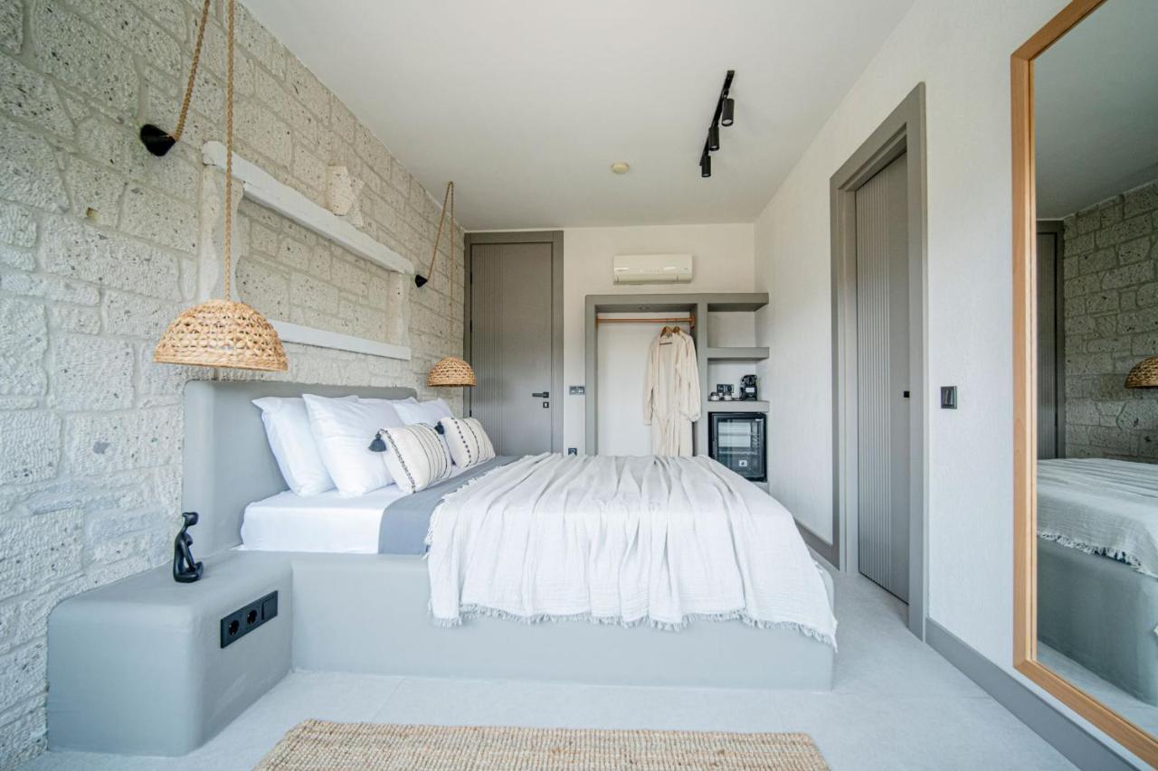 Derin Alacati (Adults Only) ภายนอก รูปภาพ